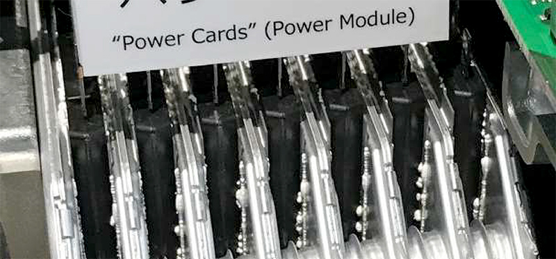 カード型パワーモジュール